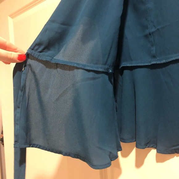 Gorgeous blue blouse! - Picture 4 of 5